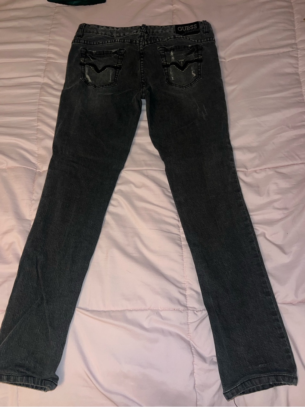 GUESS Sexy Skinny Leg Black Wash Distressed Jeans Size 28 - Picture 6 of 6